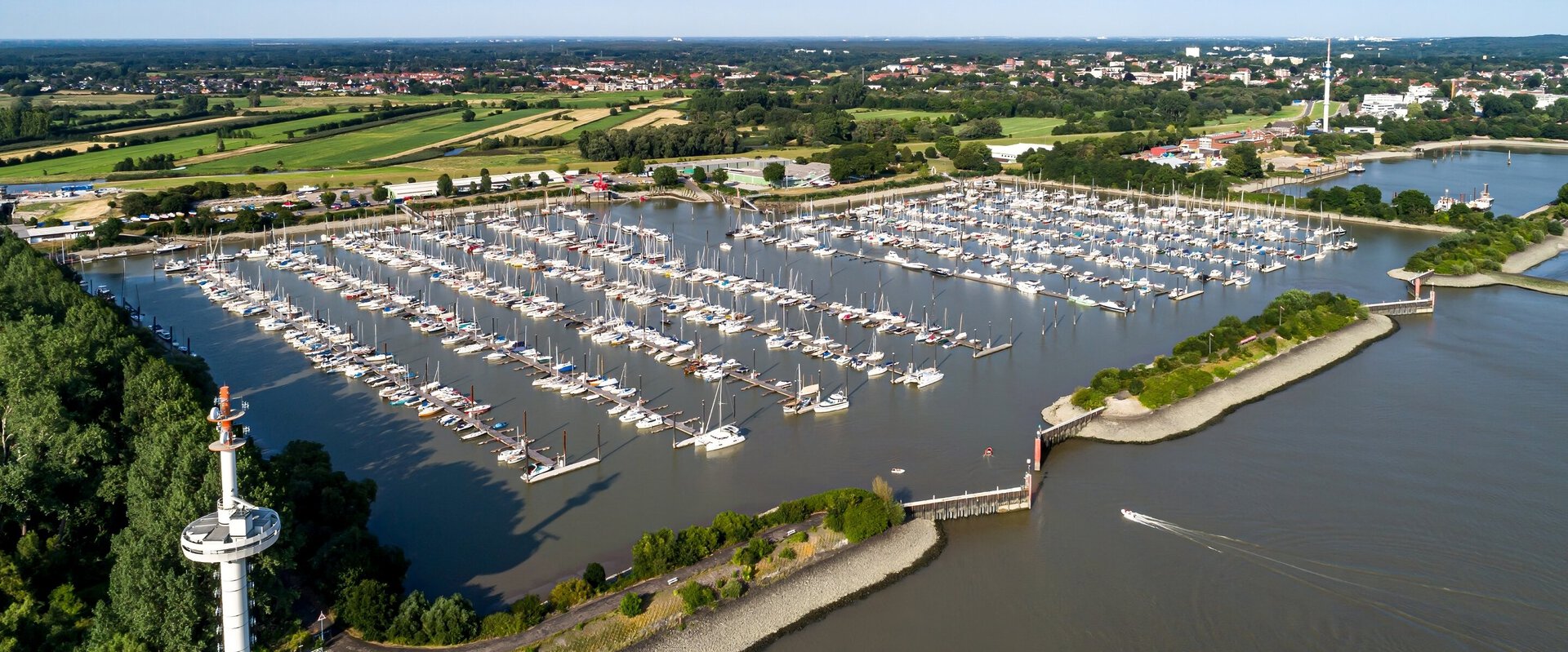 hamburger_yachthafen_headerbild_startseite-transformed